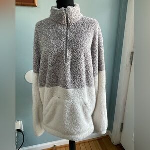 Cozy Two-Tone Fleece Pullover